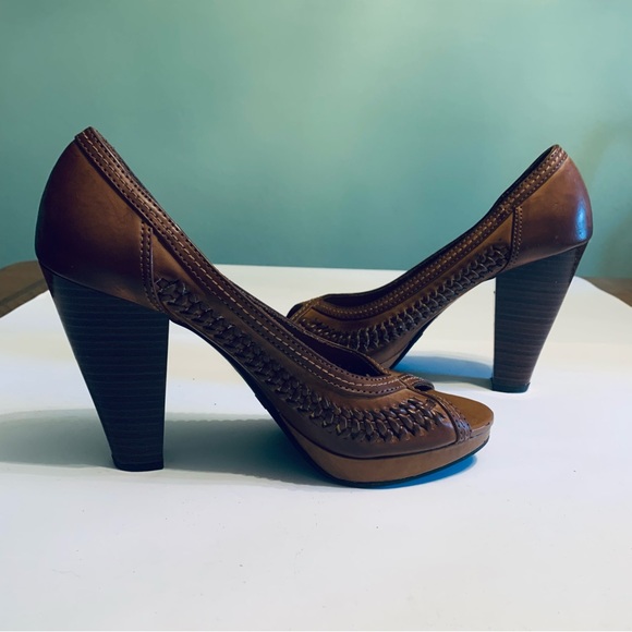 American eagle leather heels - Picture 9 of 11
